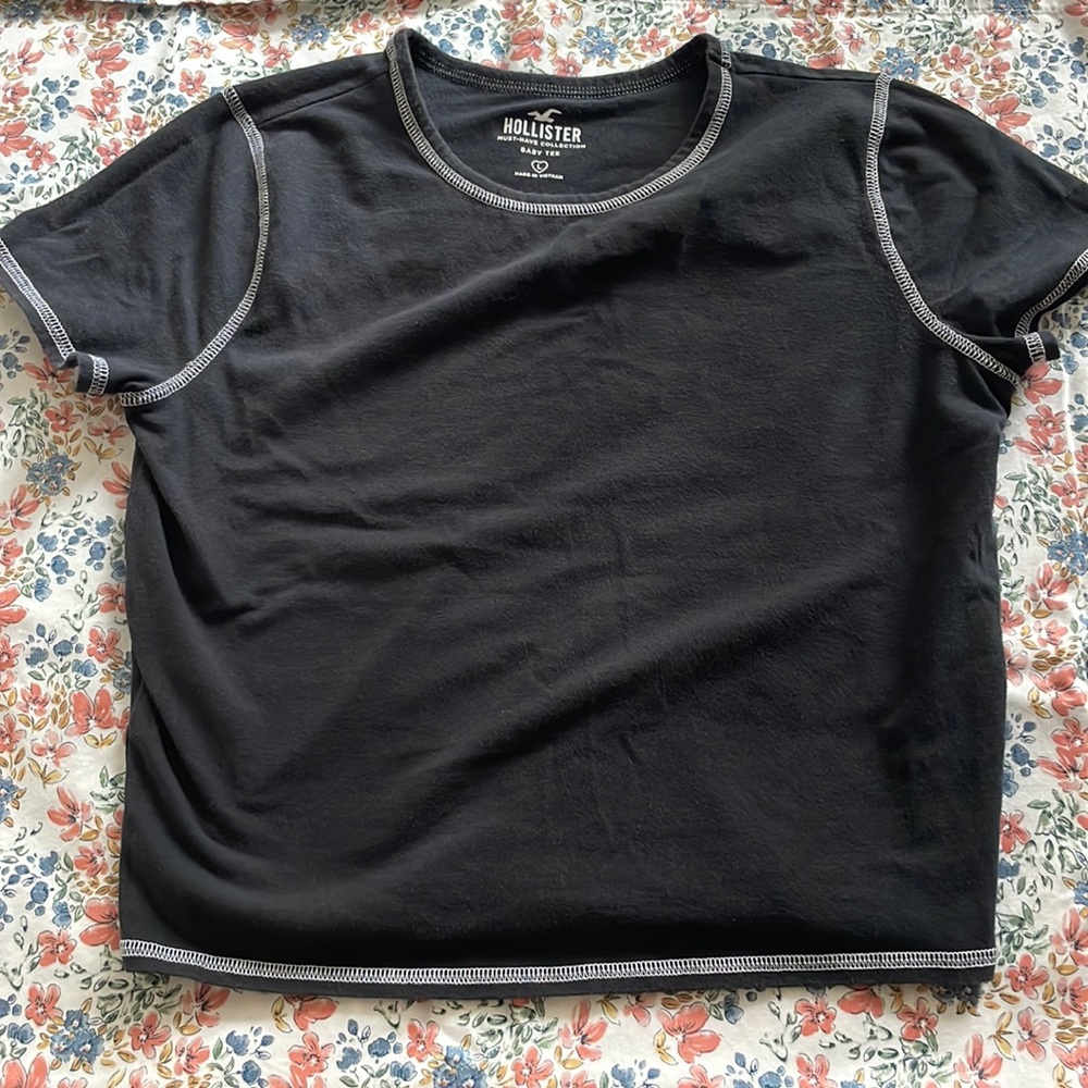 Hollister baby tee Size:L Color:black with white stitching